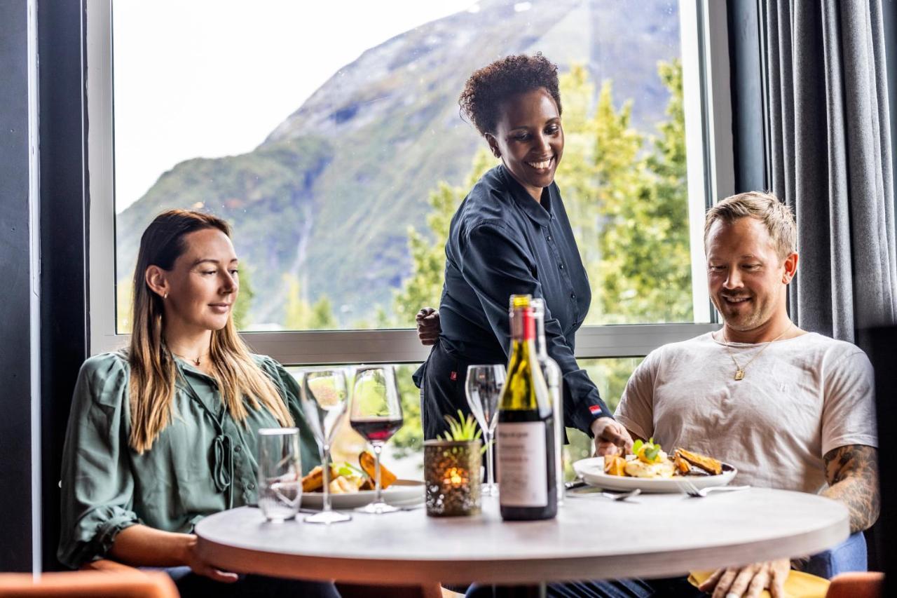 Grand Hotel - By Classic Norway Hotels Åndalsnes Exteriör bild